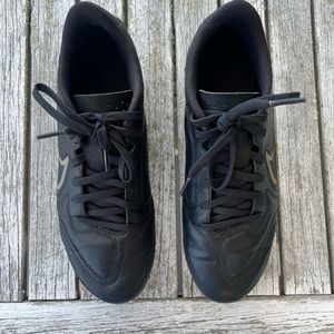 Nike Tiempo Women’s Size Soccer Cleats